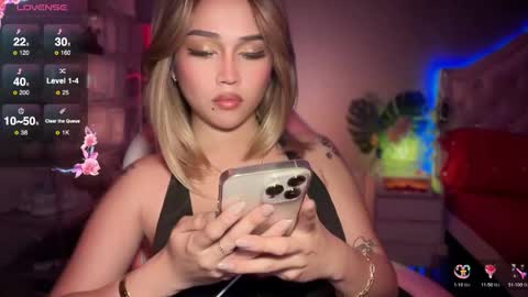 Snapshot of _nippleticklexxx chatting on 10/10/25, 03:22 Lily online show from 10/10/25, 03:22