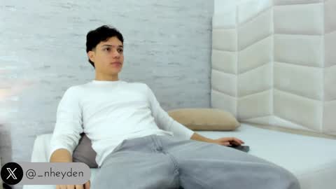 Noah Heyden online show from 02/13/25, 01:48