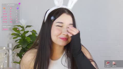 Vivian online show from 12/28/24, 06:08