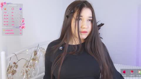 Vivian online show from 01/25/25, 02:36