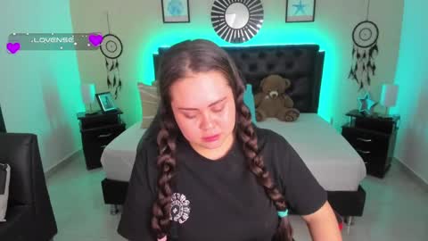 Olivia jones online show from 09/13/25, 11:54