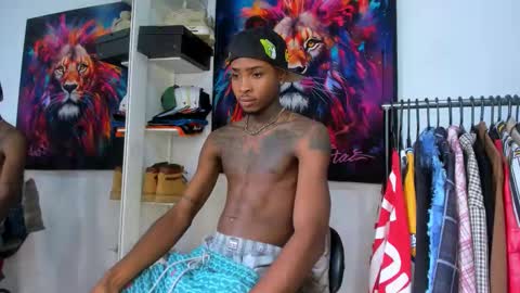 Kevin  online show from 10/26/25, 06:58