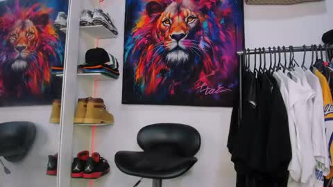 Kevin  online show from 04/18/26, 03:43