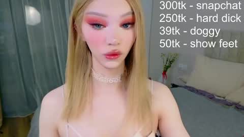 Snapshot of _paprika chatting on 11/16/25, 07:52 _paprika online show from 11/16/25, 07:52