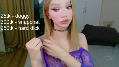 Snapshot of _paprika chatting on 11/24/25, 07:46 _paprika online show from 11/24/25, 07:46