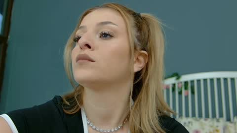 Alisa online show from 04/03/26, 04:10