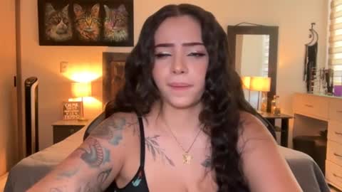 Snapshot of _paulah2 chatting on 09/23/25, 08:45 _paulah2 online show from 09/23/25, 08:45