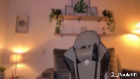 Snapshot of _paulah2 chatting on 10/18/25, 07:47 _paulah2 online show from 10/18/25, 07:47