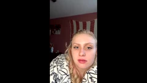 Snapshot of _peaceoutgirlscout_ chatting on 11/26/25, 10:00 _peaceoutgirlscout_ online show from 11/26/25, 10:00