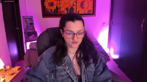 violeta ig  online show from 11/22/25, 03:38