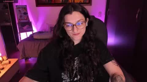 violeta ig  online show from 11/27/25, 04:03