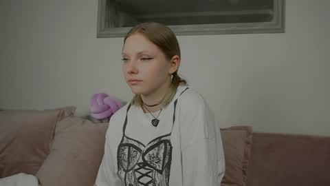 Viktoria online show from 04/16/26, 03:18