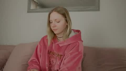 Viktoria online show from 04/17/26, 07:33