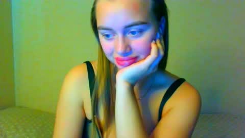 Snapshot of _peony_amazing1jess chatting on 10/21/25, 02:01 Jasminefeelings online show from 10/21/25, 02:01