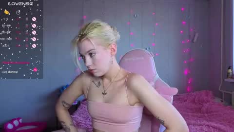 Ellie and Nika online show from 06/07/26, 11:25