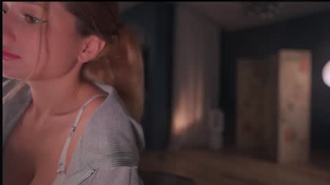 Eva online show from 10/23/25, 02:11