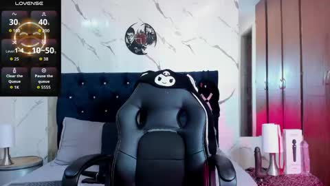 _qira_ online show from 05/01/26, 05:06