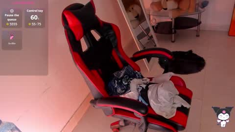 Snapshot of _rachell1 chatting on 10/22/25, 09:03 Stefany online show from 10/22/25, 09:03