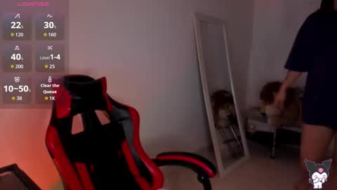 Snapshot of _rachell1 chatting on 10/25/25, 10:56 Stefany online show from 10/25/25, 10:56