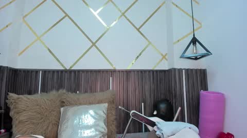 rebecca online show from 02/03/26, 12:53