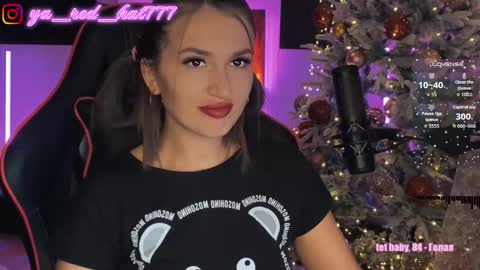 Snapshot of _red_hat_7 chatting on 11/26/25, 05:14 -RED HAT- online show from 11/26/25, 05:14