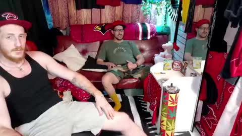 REDxxx online show from 11/05/25, 10:32