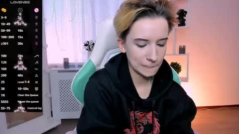 Rein online show from 05/06/26, 03:17