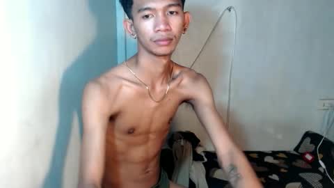 Snapshot of _rellvanxx chatting on 11/23/25, 01:38 _rellvanxx online show from 11/23/25, 01:38