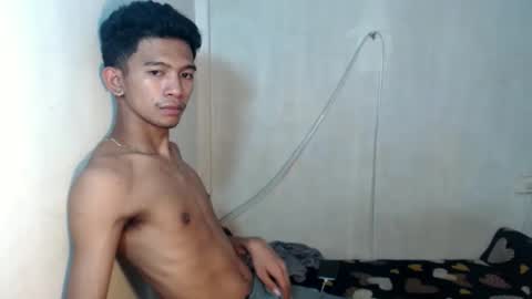 Snapshot of _rellvanxx chatting on 11/26/25, 02:23 _rellvanxx online show from 11/26/25, 02:23