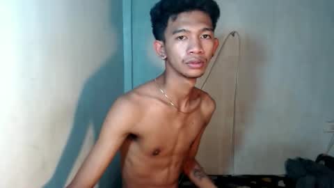 Snapshot of _rellvanxx chatting on 11/27/25, 12:13 _rellvanxx online show from 11/27/25, 12:13