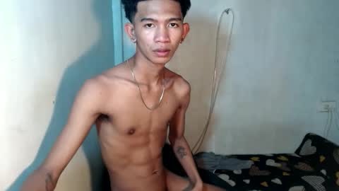 Snapshot of _rellvanxx chatting on 12/04/25, 07:11 _rellvanxx online show from 12/04/25, 07:11