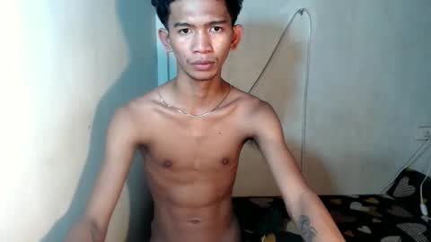 Snapshot of _rellvanxx chatting on 12/13/25, 10:59 _rellvanxx online show from 12/13/25, 10:59