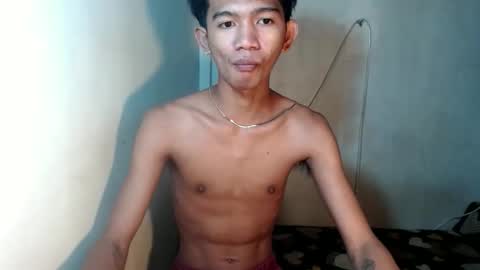 Snapshot of _rellvanxx chatting on 12/19/25, 11:34 _rellvanxx online show from 12/19/25, 11:34