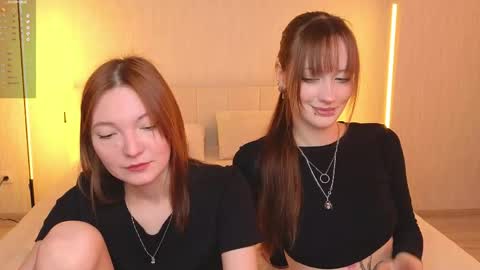 Snapshot of _reverse_gang_ chatting on 05/16/26, 01:43 LISSAPVT IS OPEN online show from 05/16/26, 01:43
