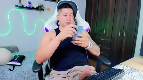 Roberto online show from 01/26/25, 03:14