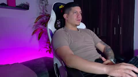 Roberto online show from 10/31/25, 08:37