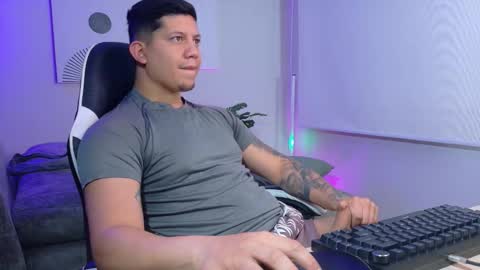 Roberto online show from 03/11/26, 01:06