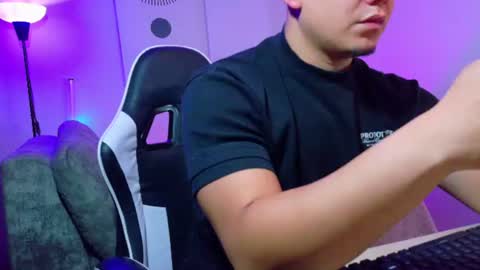 Roberto online show from 07/18/26, 06:50