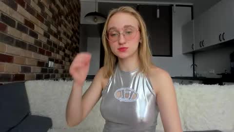 Snapshot of _ruby_kim chatting on 11/25/25, 08:58 Ruby online show from 11/25/25, 08:58