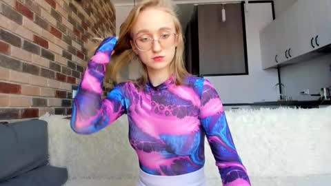 Snapshot of _ruby_kim chatting on 12/04/25, 09:07 Ruby online show from 12/04/25, 09:07