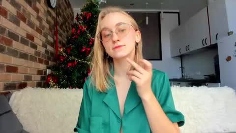 Snapshot of _ruby_kim chatting on 12/14/25, 10:53 Ruby online show from 12/14/25, 10:53