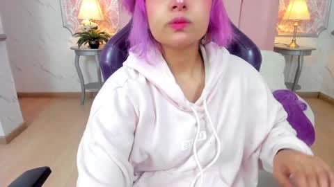 Snapshot of _saakuraa_ chatting on 12/07/24, 08:16 1430 2100 -5 online show from 12/07/24, 08:16