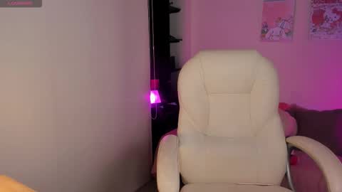   online show from 03/19/26, 12:20