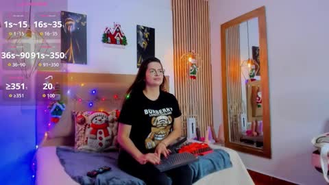 SAMANTHA FOX online show from 12/02/25, 10:53