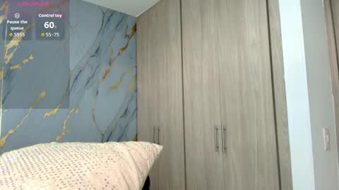 SAMARA SMITH  online show from 11/28/25, 02:09