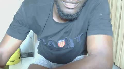 Snapshot of _sambo_ chatting on 03/08/25, 09:18 _sambo_ online show from 03/08/25, 09:18