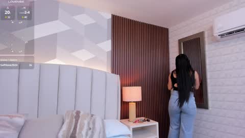 Snapshot of _sammy_fit chatting on 01/15/25, 12:15 Antonella online show from 01/15/25, 12:15