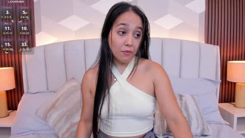 Snapshot of _sammy_fit chatting on 01/24/25, 01:03 Antonella online show from 01/24/25, 01:03