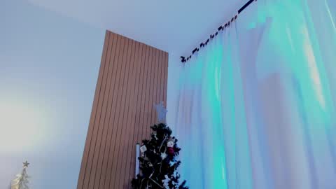 Snapshot of _samsexy_ chatting on 12/13/24, 08:04 Sam --- next stream 1 dic food and vino show . online show from 12/13/24, 08:04