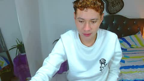 santi online show from 04/05/26, 12:19